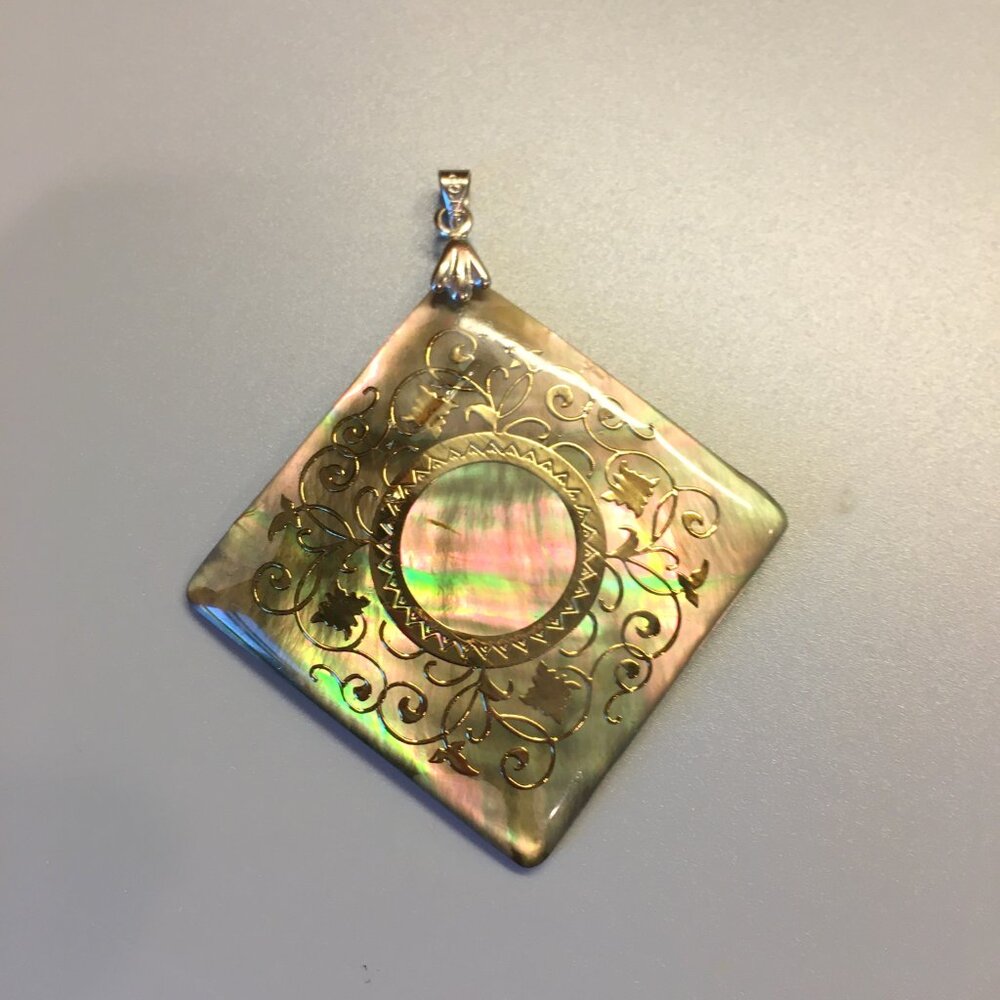 Goldplated Filigree Design Abalone Shell Square Pendant - Picture 5 of 5